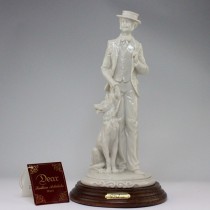 statueta " Victorian Gentleman". Auro Belcari. cca 1980 new old stock !